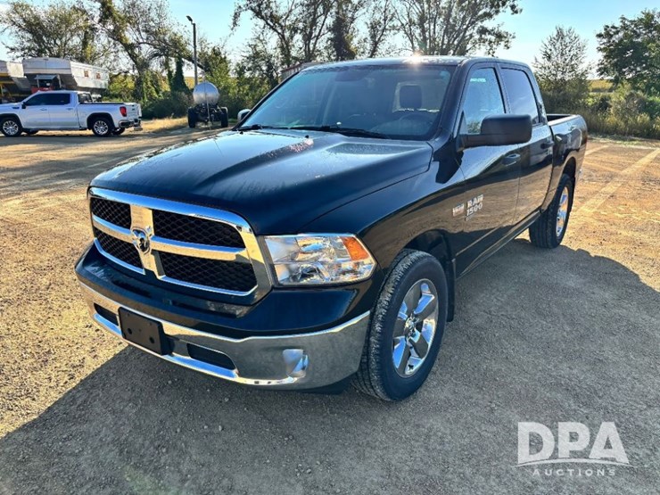 2019-dodge-ram-1500-image-15