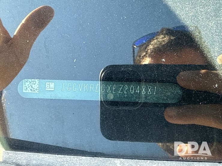 2014-chevrolet-silverado-image-68