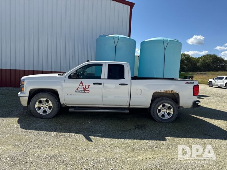 2014-chevrolet-silverado-image-19