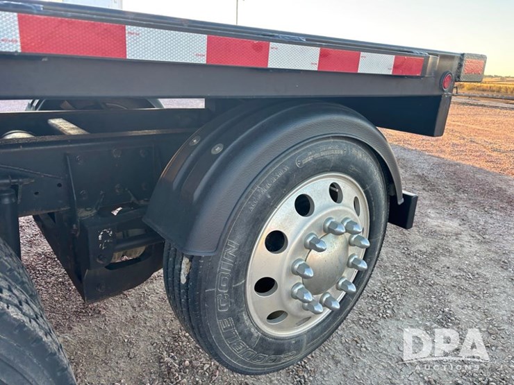 2008-peterbilt-386-image-41