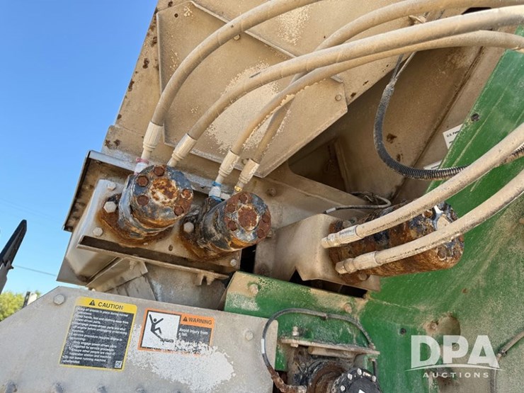 2021-john-deere-f4365-image-72