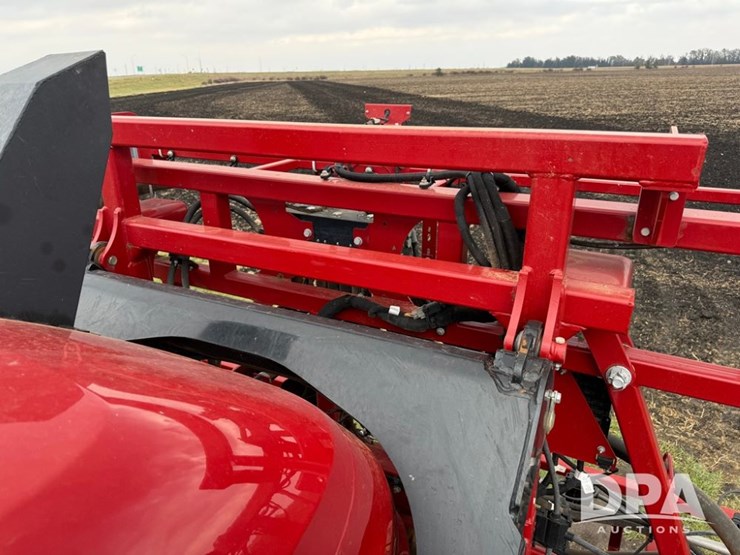 2024-case-ih-patriot-4350-image-22
