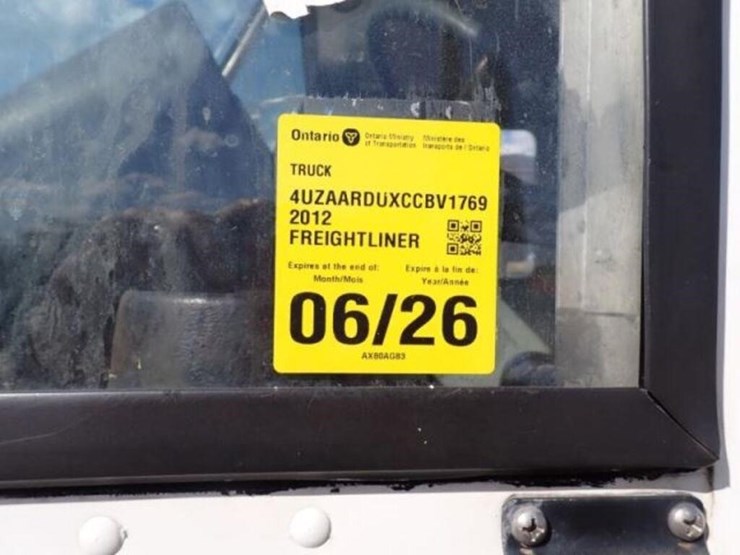 2012-freightliner-mt55-image-26