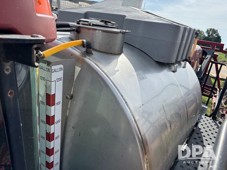 2005-case-ih-spx4410-image-38