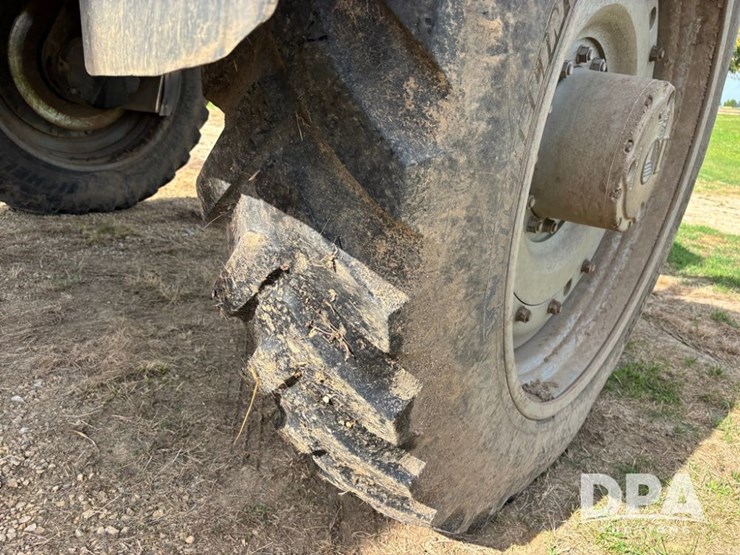 2014-ag-chem-rg1100-image-48