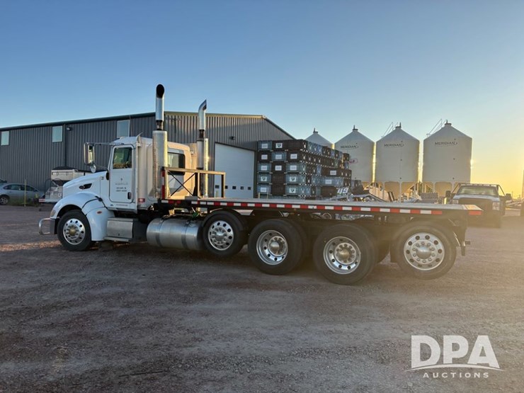2008-peterbilt-386-image-13