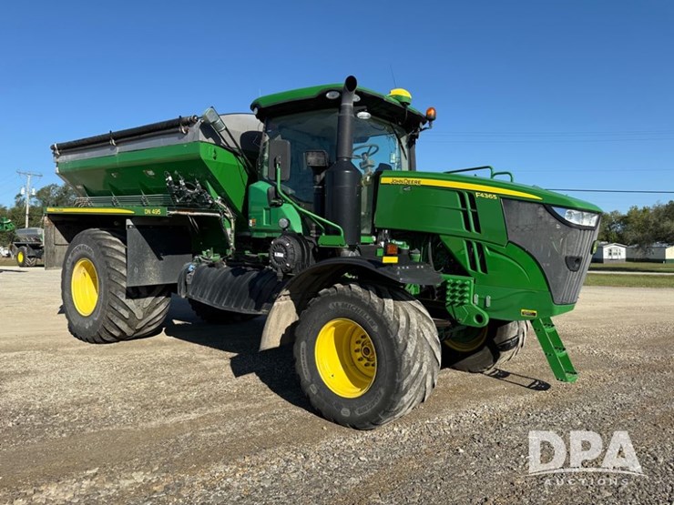2021-john-deere-f4365-image-41