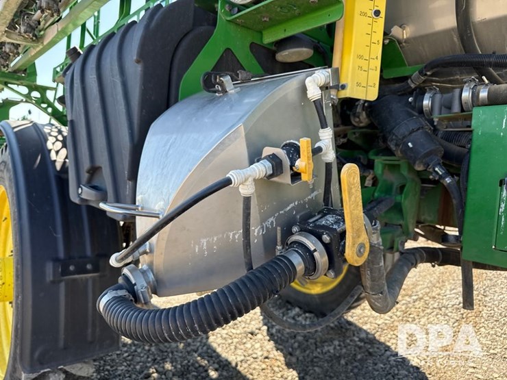 2021-john-deere-r4044-image-127