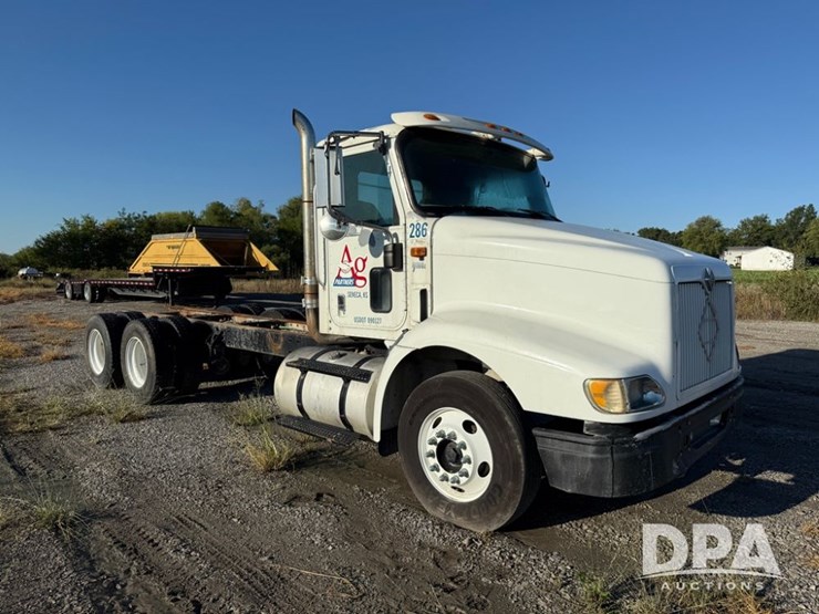 2002-international-9100i-cab/chassis-(np6156,-unit-286)-image-27