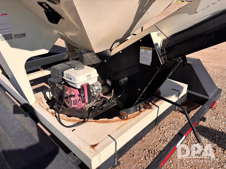 2010-meridian-240rt-image-23