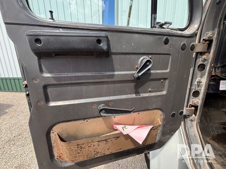 1993-ihc-4900-truck-(gp11369,-unit-44788)-image-45