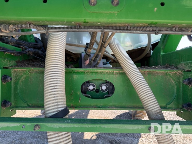 2022-john-deere-412r-image-107