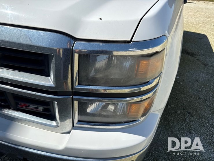 2014-chevrolet-silverado-image-55