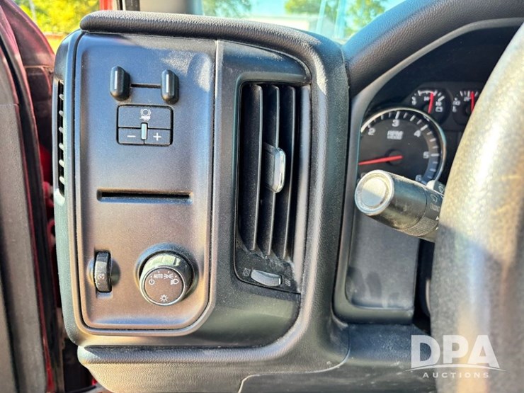 2016-chevrolet-2500-image-78
