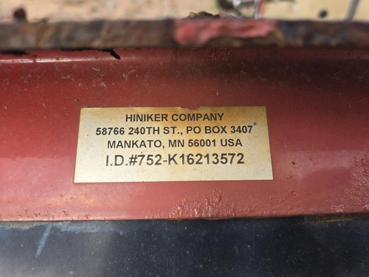 #6905-•-approx.-90"-hiniker-4-way-snow-plow-w/lights-image-8