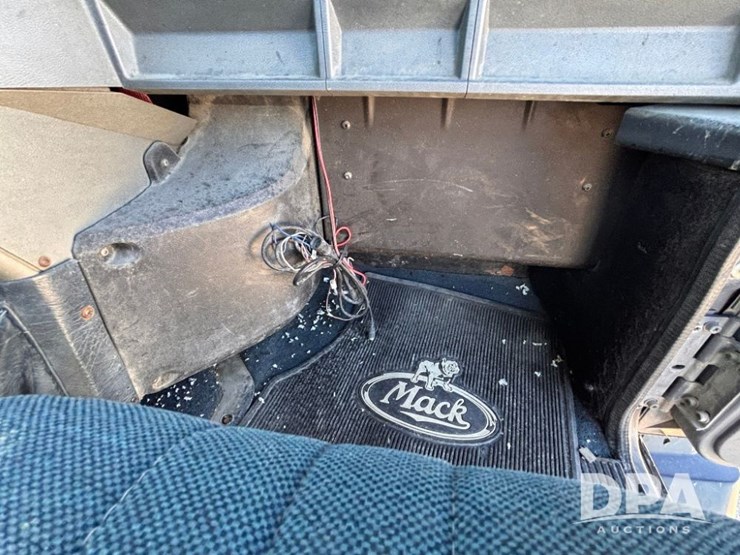 1994-mack-ch613-image-72