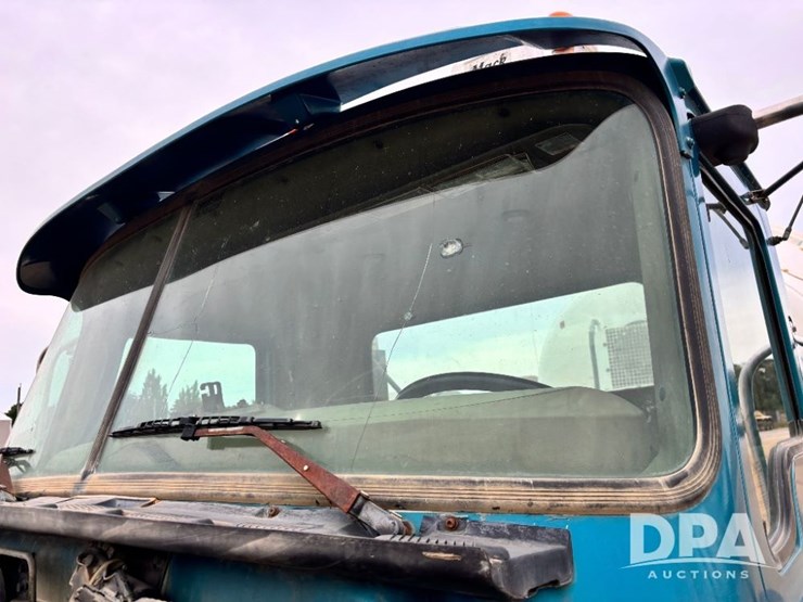 mack-granite-gu713-image-102