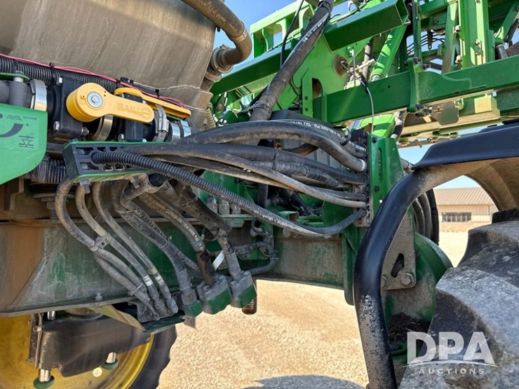 2021-john-deere-r4044-image-130