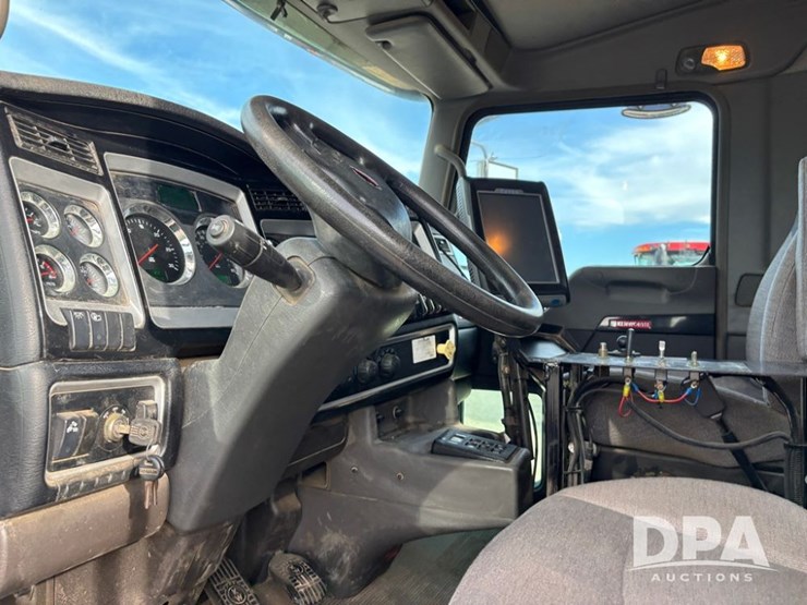 2014-kenworth-t470-image-61