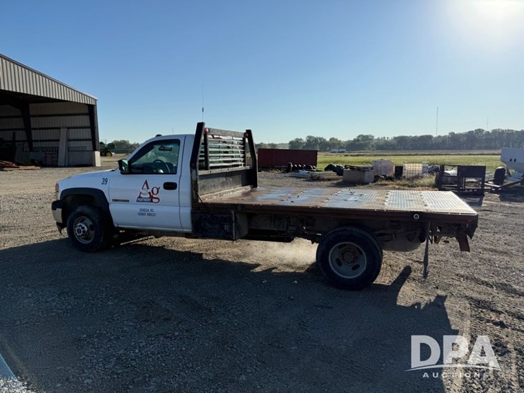 2002-gmc-3500-image-20