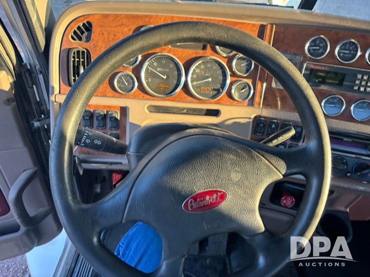 2008-peterbilt-386-image-66