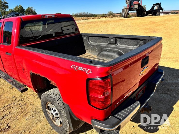 2016-chevrolet-2500-image-33