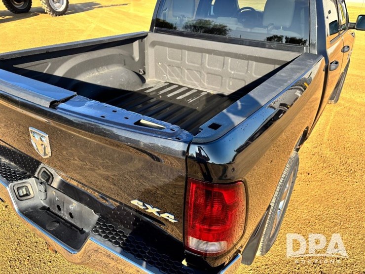 2019-dodge-ram-1500-image-33