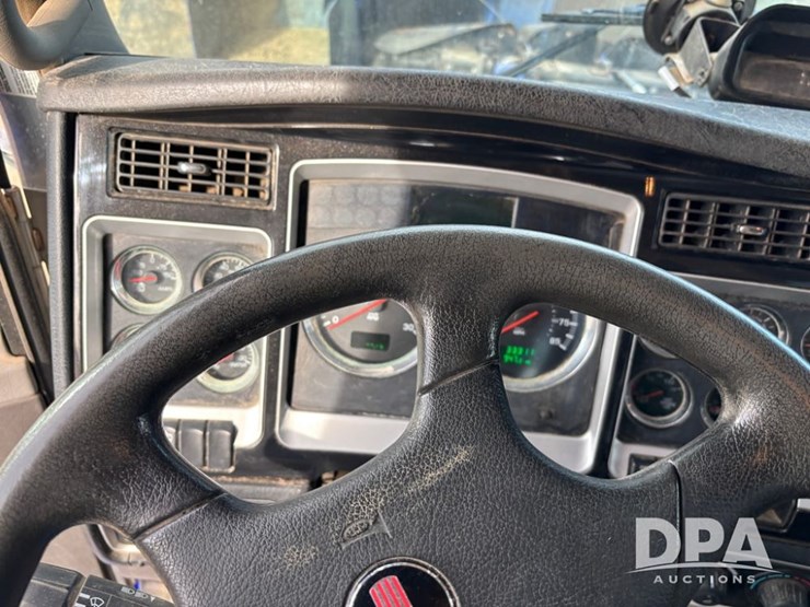 2014-kenworth-t470-image-71