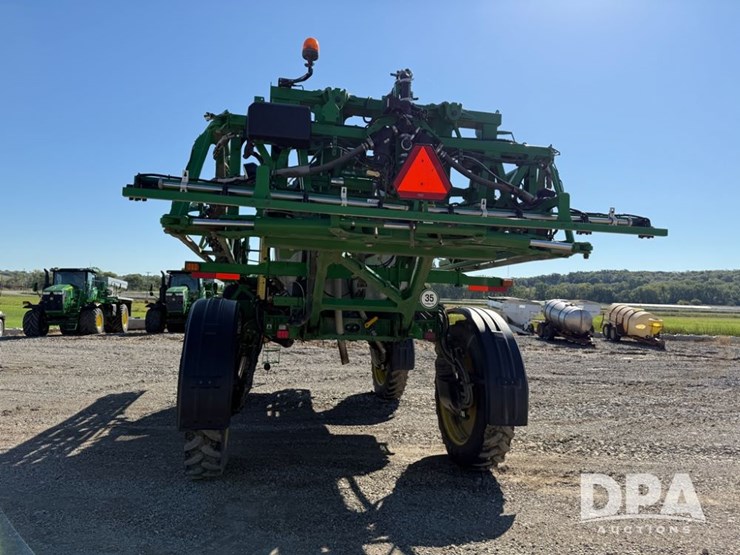 2021-john-deere-r4044-image-20