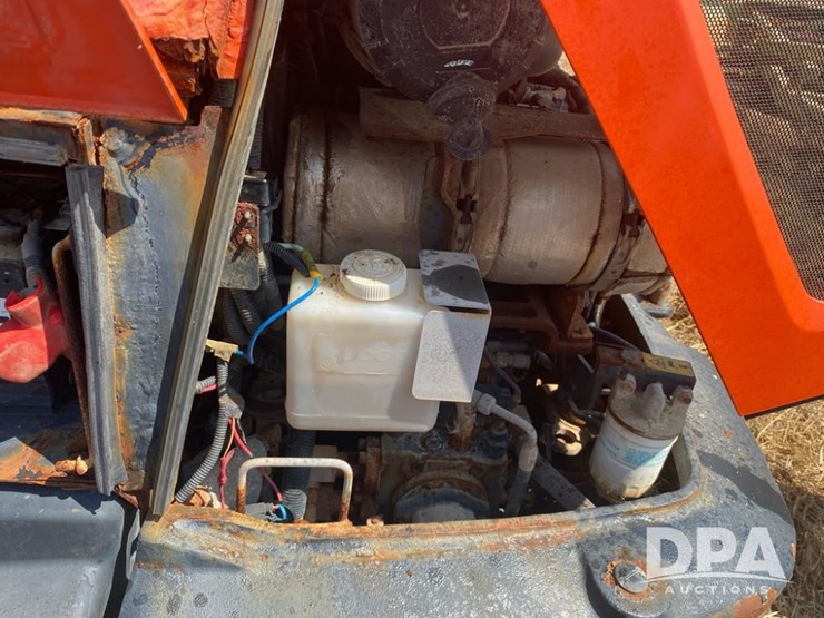 2021-kubota-r540-image-8