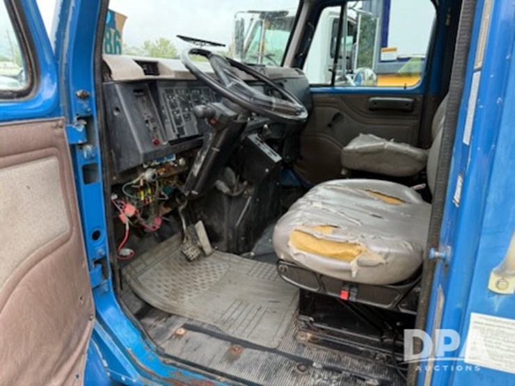 2000-international-4900-image-16