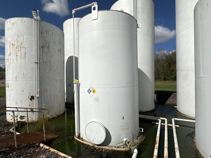 #3118-•-approx-14'x8'-fuel-tank-image-1