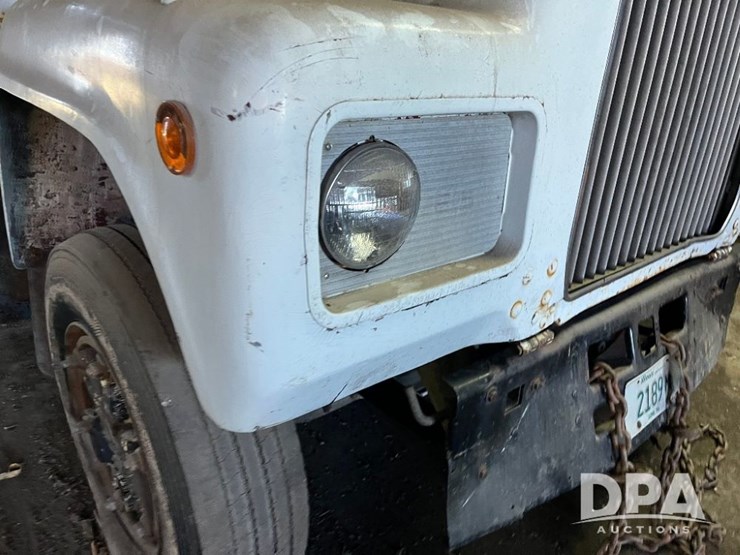 1977-mack-r600-image-21