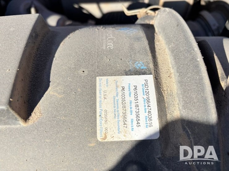 2015-case-ih-patriot-4440-image-105