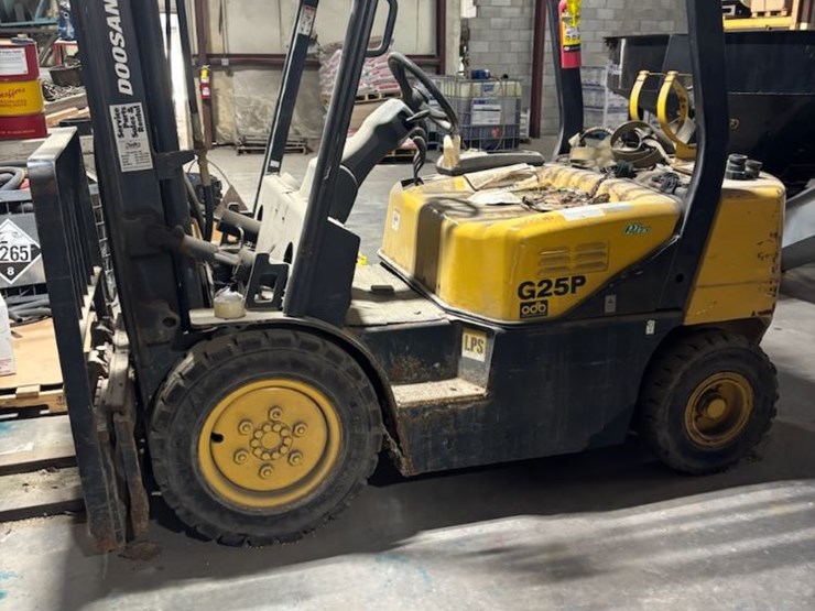 2006-daewoo-g25p-image-1