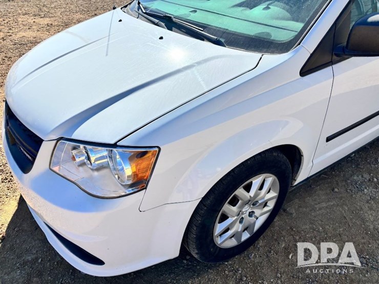 2014-dodge-ram-van-image-18
