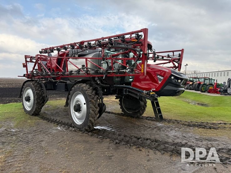 2024-case-ih-patriot-4350-image-10