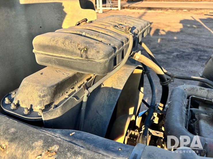 1987-freightliner-dry-tender-truck-(gp11695,-unit-401)-image-64