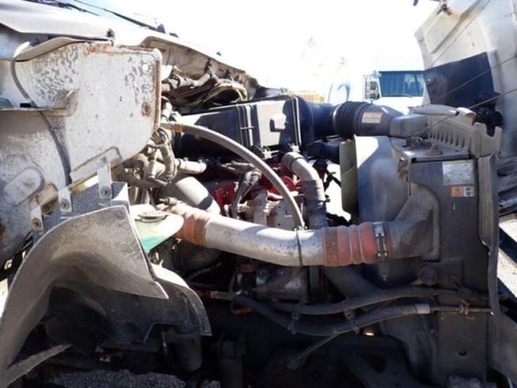 2013-ford-f750-image-27