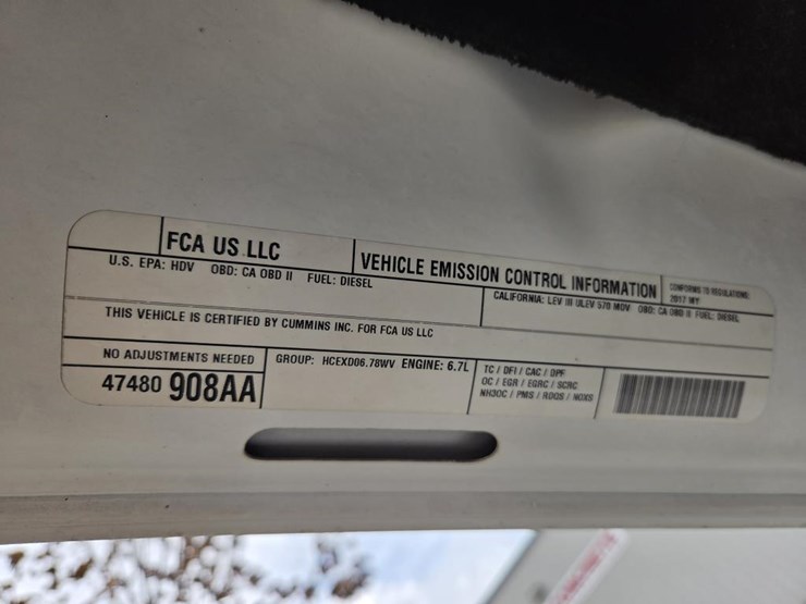 2017-dodge-ram-3500-image-45