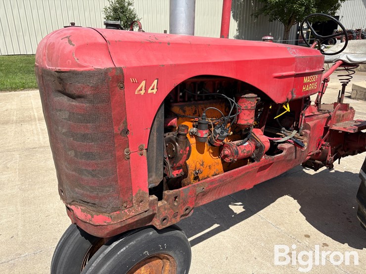 1949-massey-ferguson-44-image-9