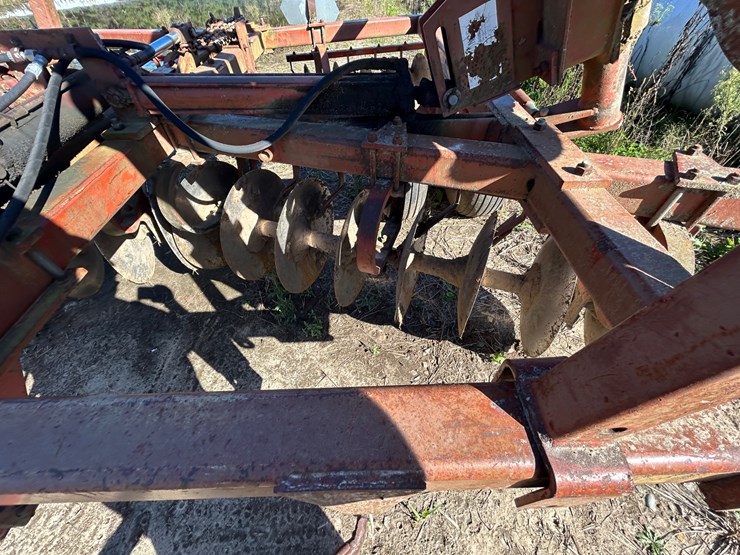 massey-ferguson-820-image-8