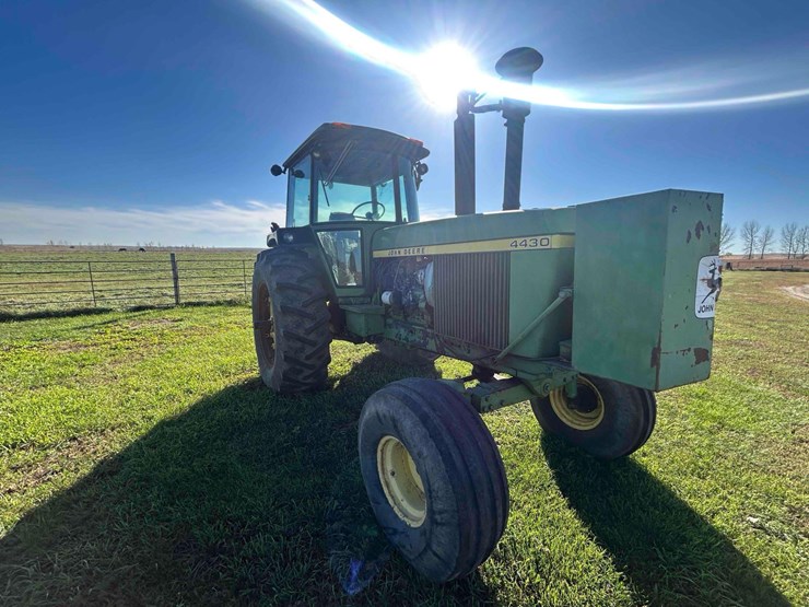 john-deere-4430-image-7