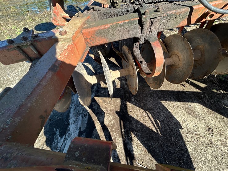 massey-ferguson-820-image-6