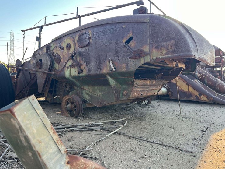 john-deere-12a-combine-image-6