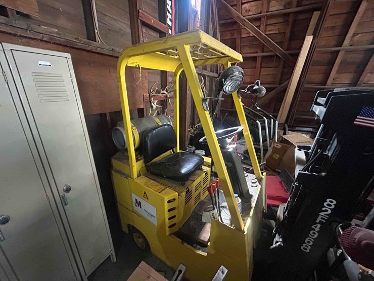 cascade-82f4968-forklift-image-3