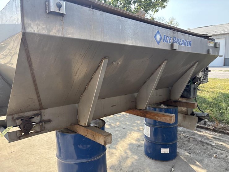 #5024-•-western-truck-salter/sander-image-3