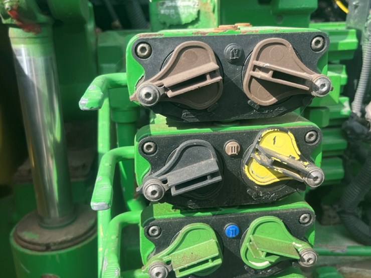 john-deere-8245r-image-20