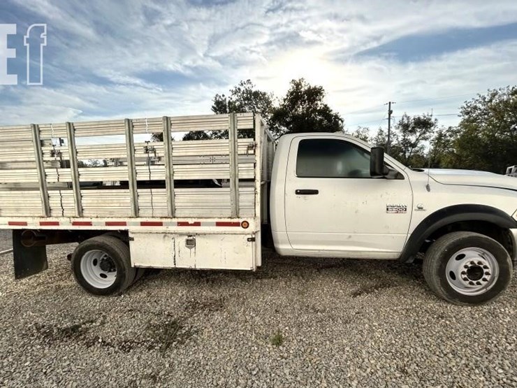 2010-dodge-ram-5500-image-6