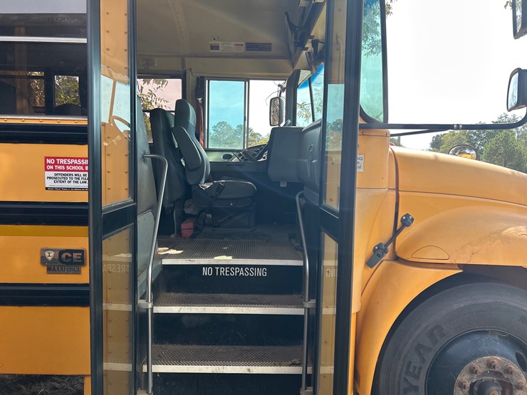 #407-•-2014-ic-corporation-pb105-bus-1404-image-13